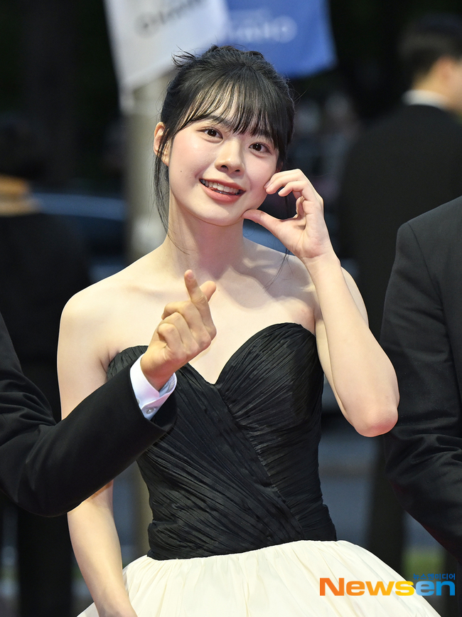 [정보/소식] 오늘자 부국제 이재인 | 인스티즈