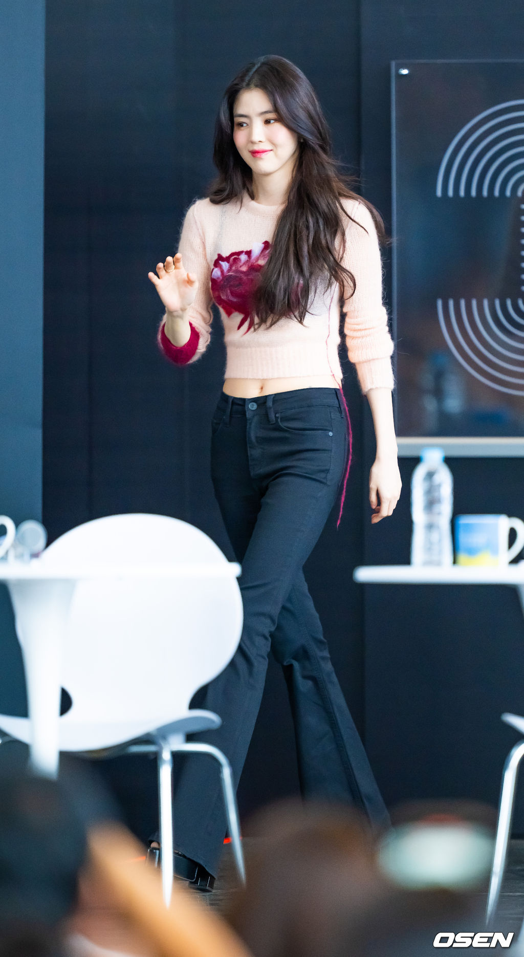 [잡담] 오늘 한소희 코디 개이쁨 | 인스티즈