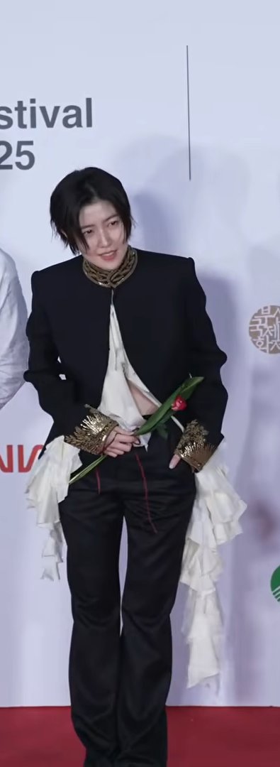 [잡담] 심은경 무슨 일본 남돌같다 | 인스티즈