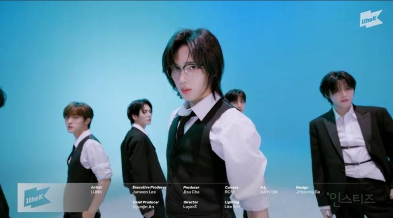 필승조합으로 수트댄스 보여주는 남돌.jpg | 인스티즈