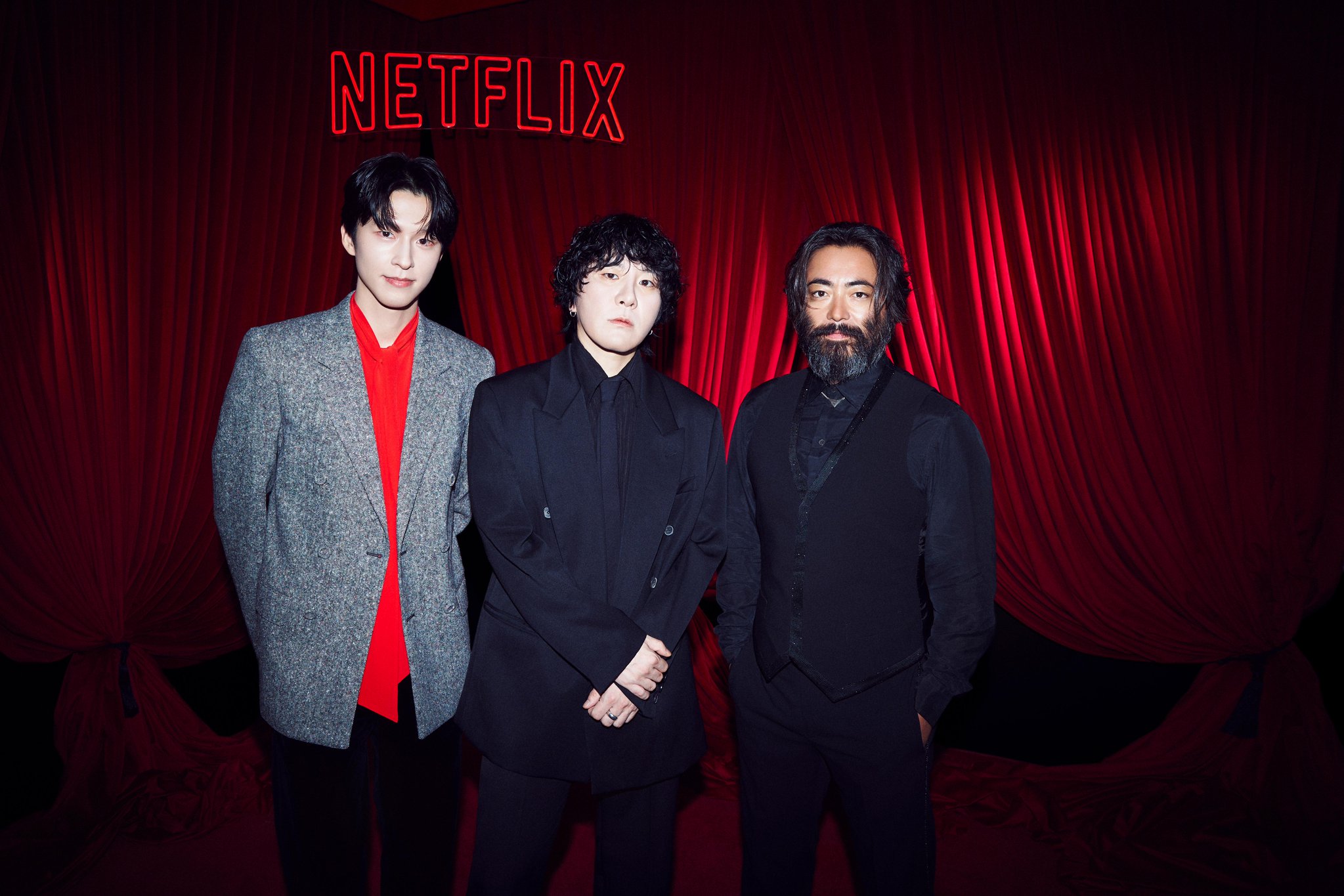 [잡담] 부국제에 이 분 누구셔? 젤 오른쪽 분 | 인스티즈