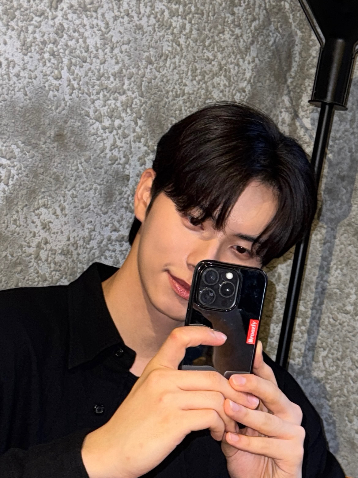 [잡담] 이채민 폭셰데이라고 위버스에 사진올려줌 ㅋㅋㅋㅋ | 인스티즈