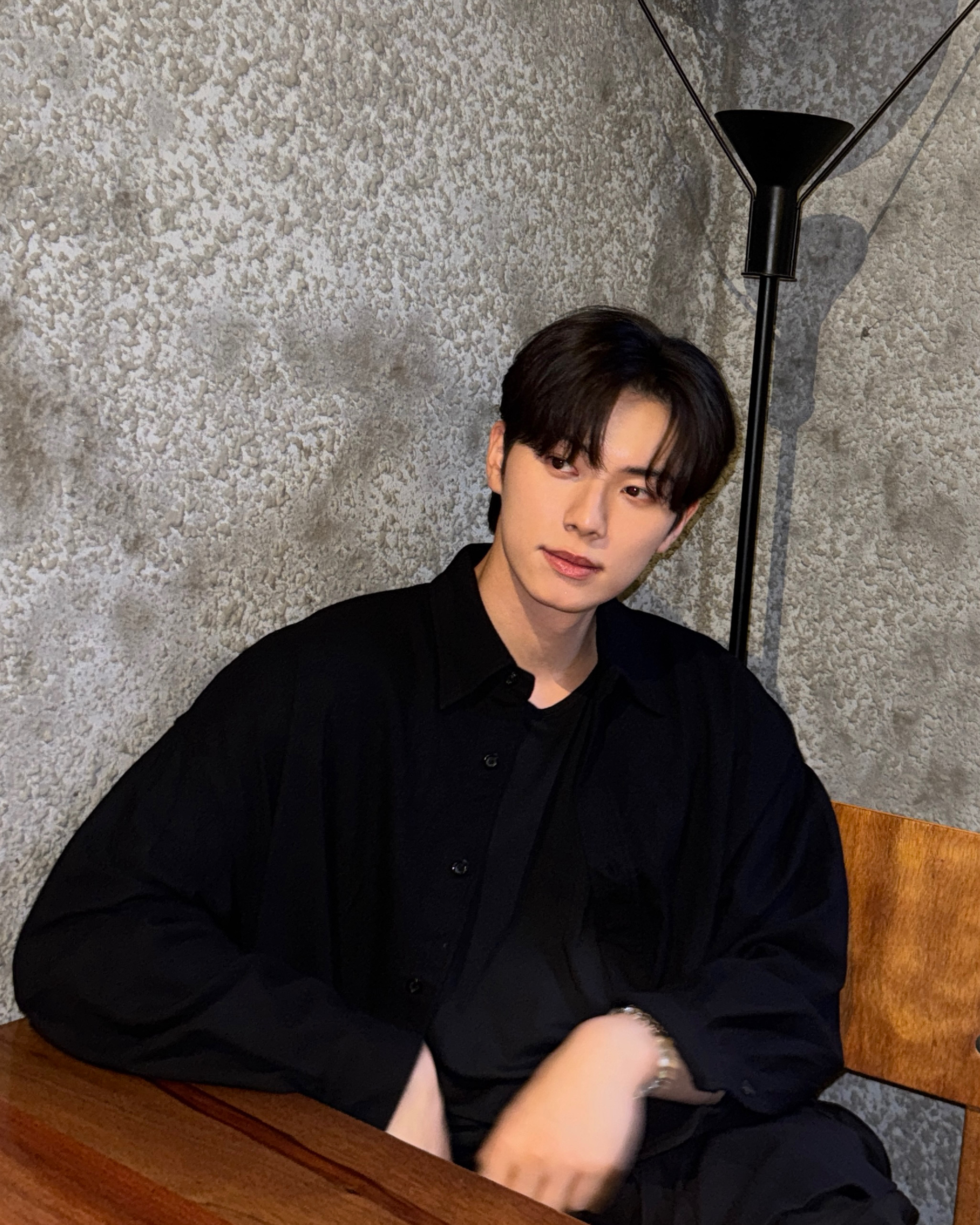 [잡담] 이채민 폭셰데이라고 위버스에 사진올려줌 ㅋㅋㅋㅋ | 인스티즈