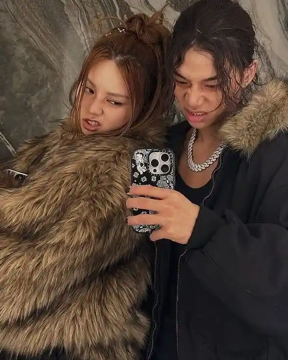 ADP 타잔 이채원 탖왼 탖른 남찍사 셀카 베일리와의 투샷 (26) webp 공유 | 인스티즈