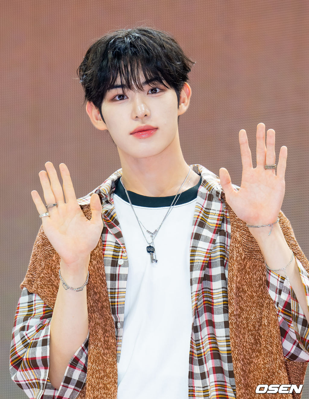 오늘자 JYP 신인 아이돌 쇼케이스 기사 사진.jpg | 인스티즈