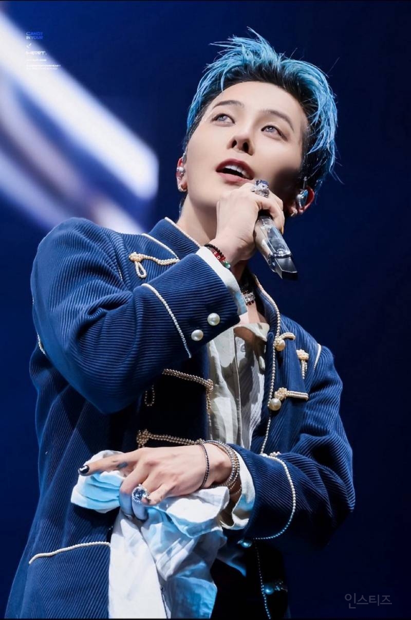 지드래곤, 파리 스타디움 4.5만 매진콘 (ft.샤넬) | 인스티즈