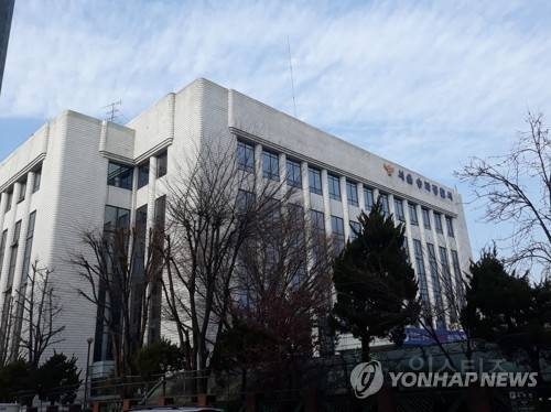 음주운전 걸리자 차 세워놓고 달아난 '165만 유튜버' 체포 | 인스티즈