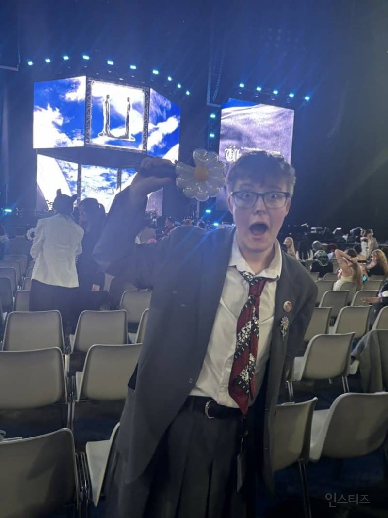 페스티벌 저리가라인 지디 파리 공연장 팬들 아웃핏 | 인스티즈