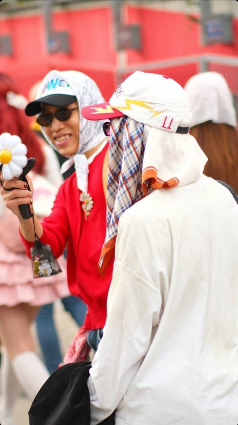 페스티벌 저리가라인 지디 파리 공연장 팬들 아웃핏 | 인스티즈