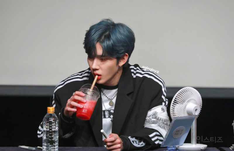 이번에 장발하고 외모 리즈 찍었다는 남돌 .jpg | 인스티즈