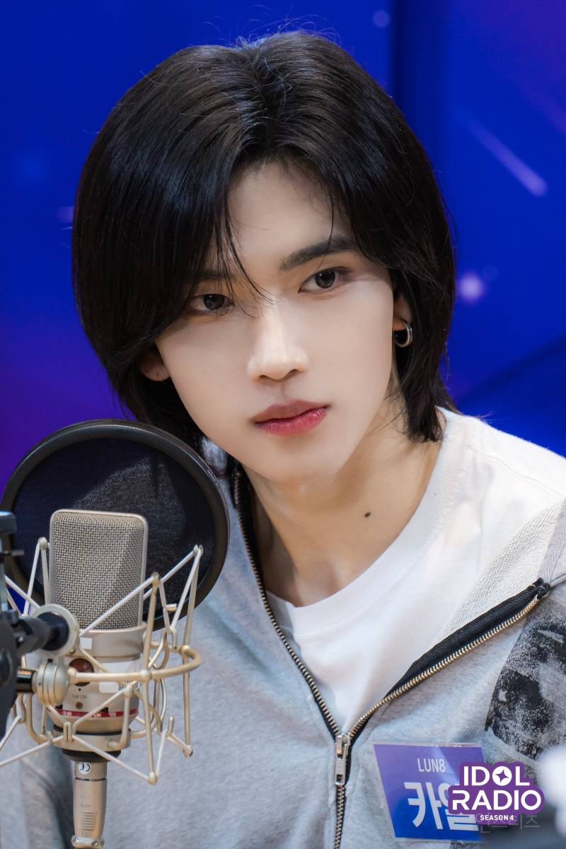 이번에 장발하고 외모 리즈 찍었다는 남돌 .jpg | 인스티즈