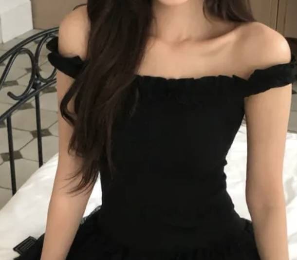 [잡담] 꾸꾸꾸 어떤 옷 스타일이 더 이뻐 보여? | 인스티즈