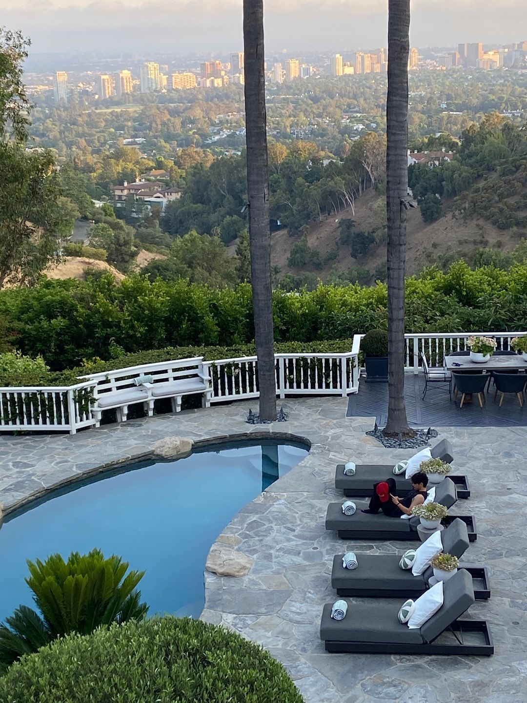 [잡담] 방탄 미국 숙소 여기래ㅇㅇ | 인스티즈