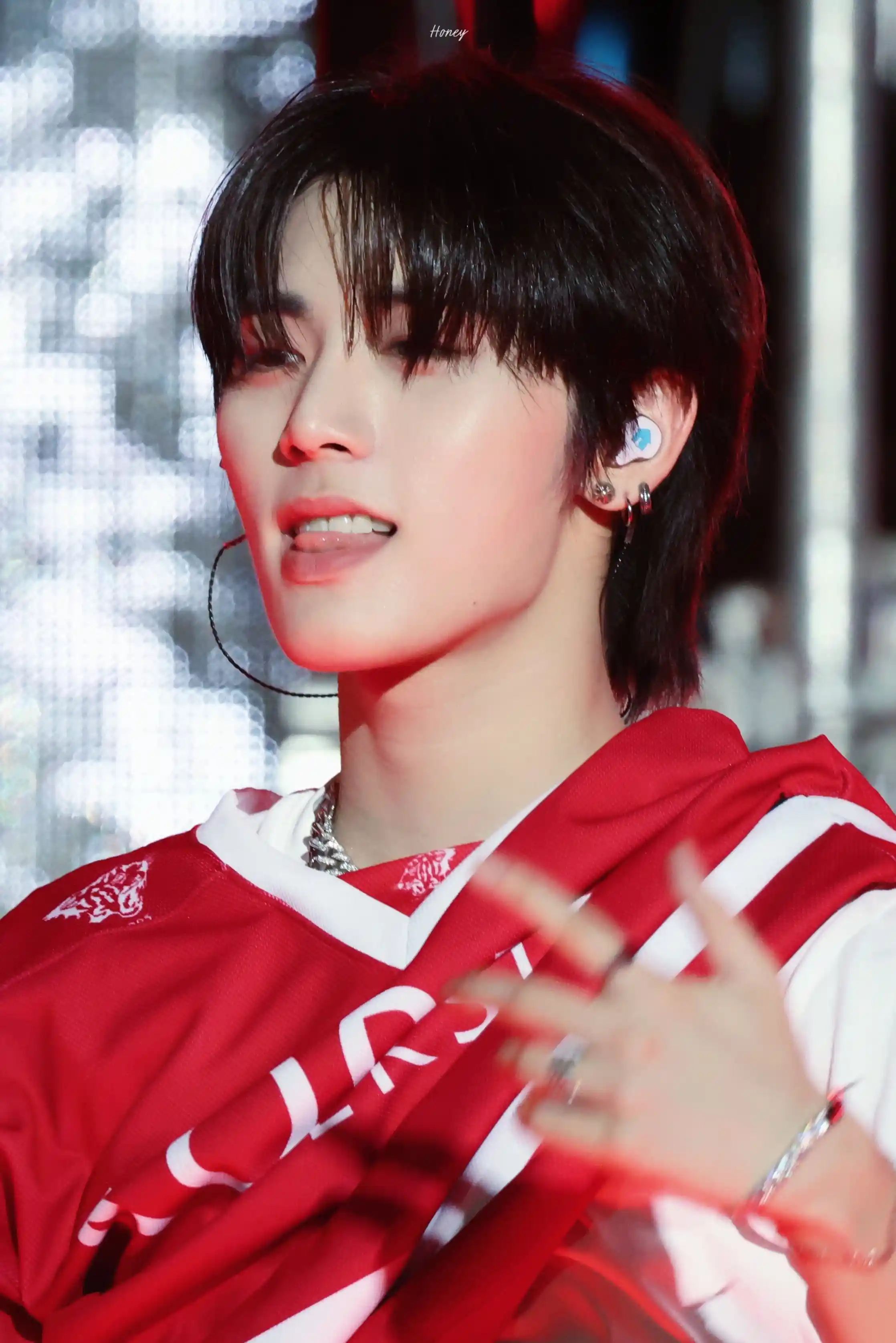 한태산 한동민 한바다 탯왼 탯른 화보 촬영현장 자컨(으로 추정) + 한태산 한동민 김이한 김동현 햔탯햔 투샷 한태산 한바다 한동민 탯왼 탯른 고화질 프리뷰 포함 (37) webp 공유 | 인스티즈