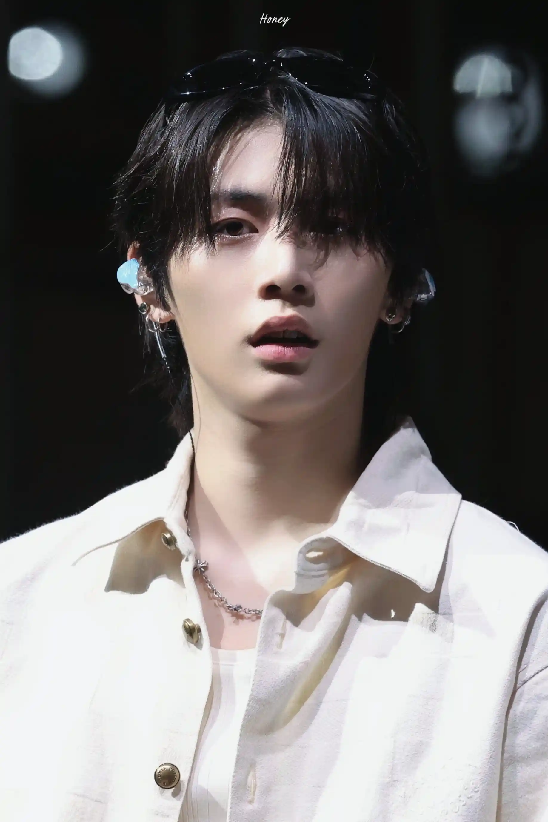 한태산 한동민 한바다 탯왼 탯른 화보 촬영현장 자컨(으로 추정) + 한태산 한동민 김이한 김동현 햔탯햔 투샷 한태산 한바다 한동민 탯왼 탯른 고화질 프리뷰 포함 (37) webp 공유 | 인스티즈