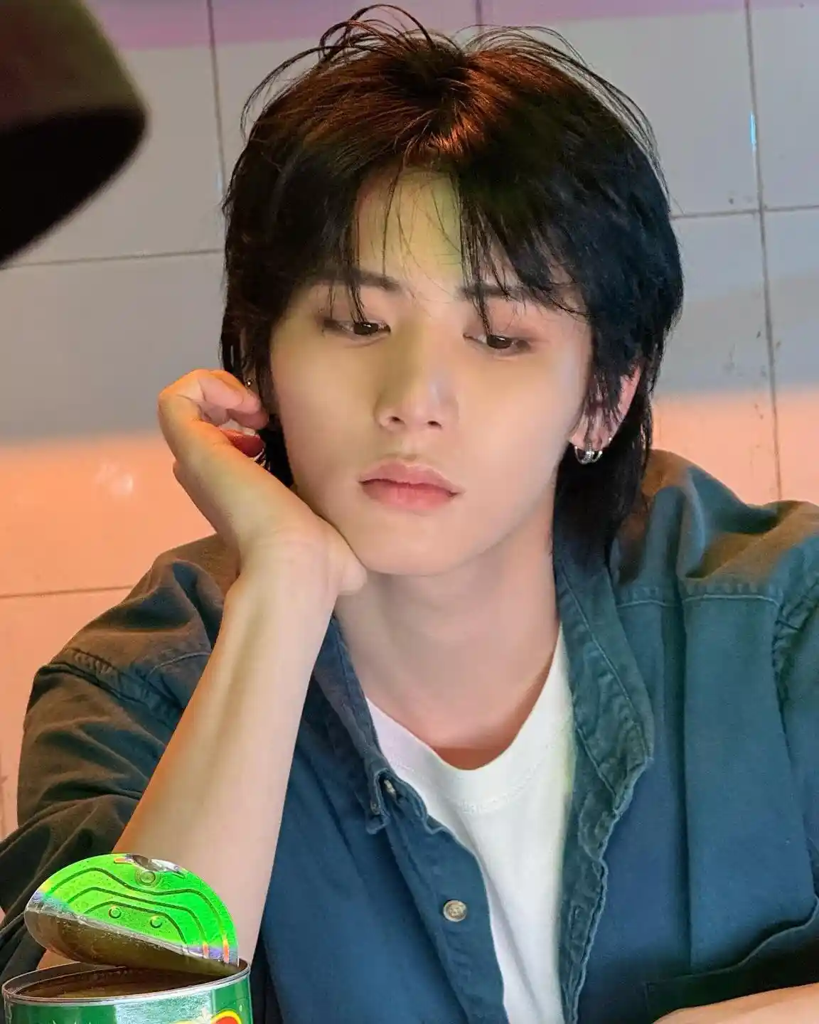 나를 사랑하지 않는 나의 바다에게 한태산 한동민 탯왼 탯른 컨셉포토 (17) 프리뷰 고화질 (14) webp 공유 | 인스티즈