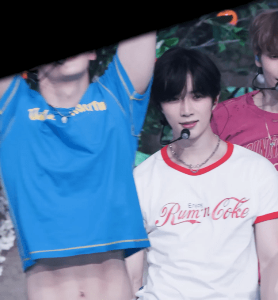 글쓴이기준 (살짝) 벌크업이 의외로 잘 어울리는 남돌 (Feat. 투바투 수빈) | 인스티즈