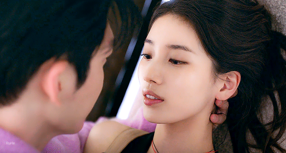 [잡담] 수지 눈동자에 스태프 보인다 | 인스티즈