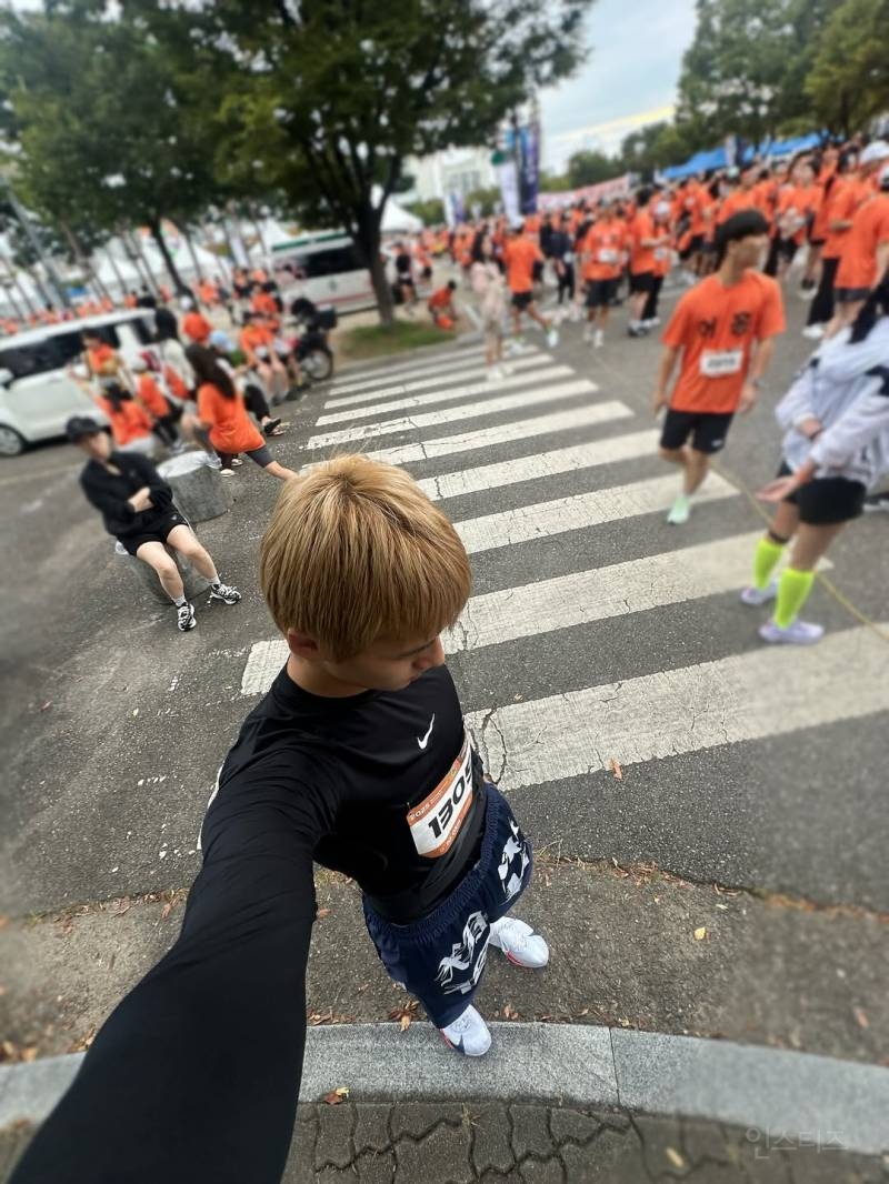 광복절에 이어 한글날 10.9km 뛴 아이돌 | 인스티즈