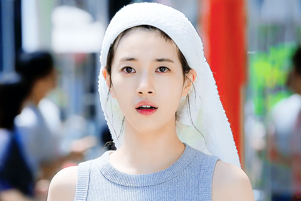 [잡담] 수지 안은진 이 씬 에너지 넘치는 댕댕이와 | 인스티즈