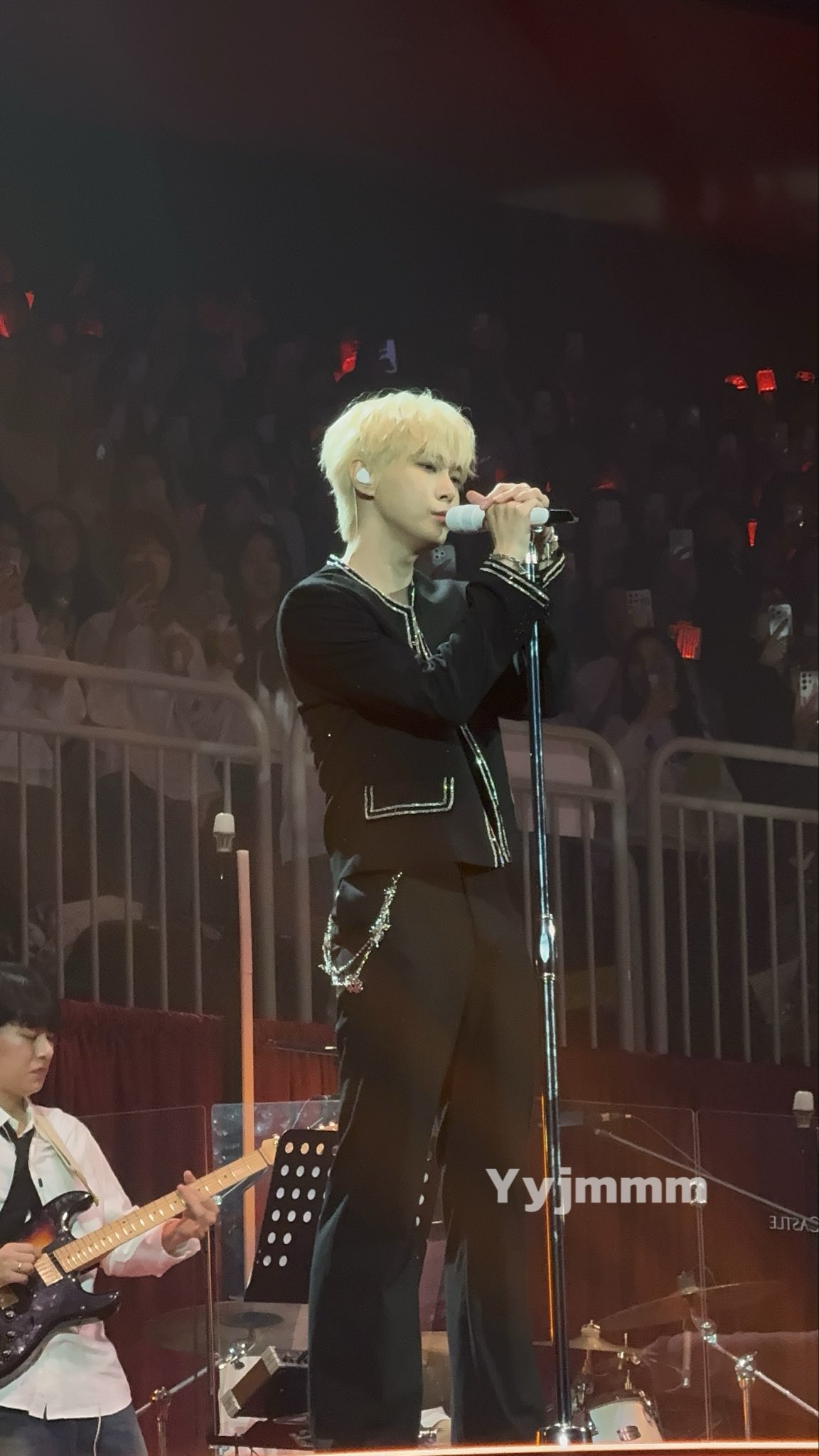 [잡담] 도영 가발로 머리색 숨긴게 넘 웃겨 | 인스티즈