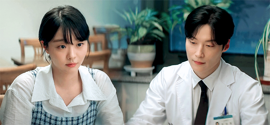 [잡담] 영례재필이냐 영례현이냐.. 대체 누구냐 | 인스티즈