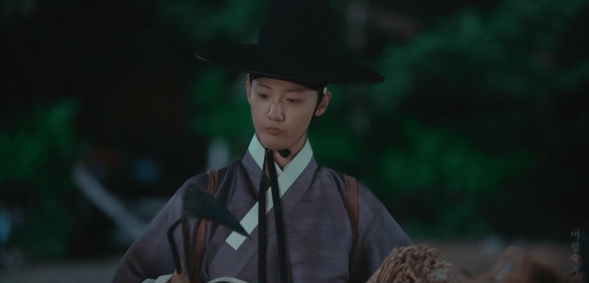 [잡담] 폭셰 전하 다 부려먹는 갓지영ㅋㅋㅋ | 인스티즈