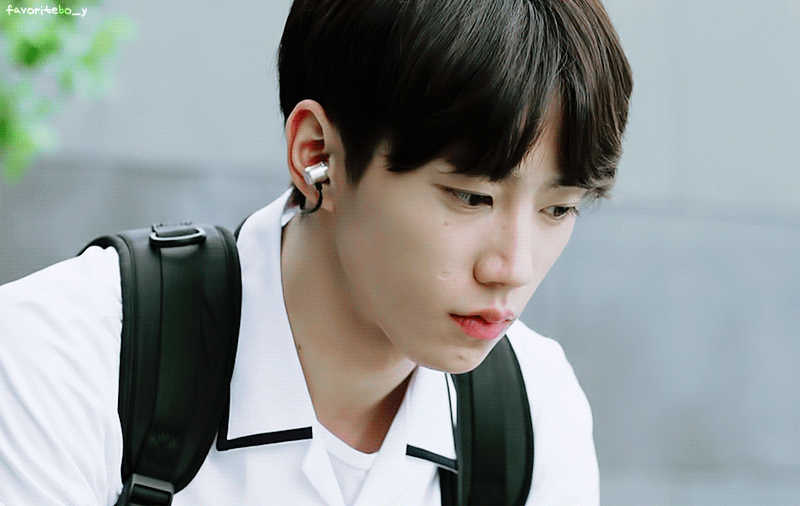 [잡담] 오늘 이준영 배우 데뷔 8주년이래 | 인스티즈