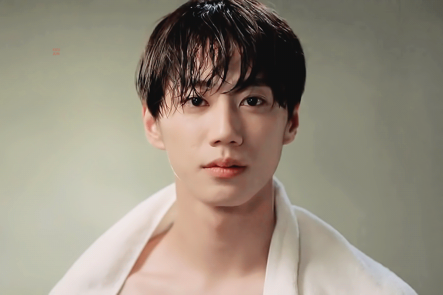 [잡담] 오늘 이준영 배우 데뷔 8주년이래 | 인스티즈