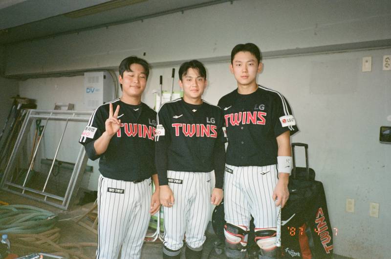 [잡담] 목이 머리를 지탱하기 버거워 보여 | 인스티즈