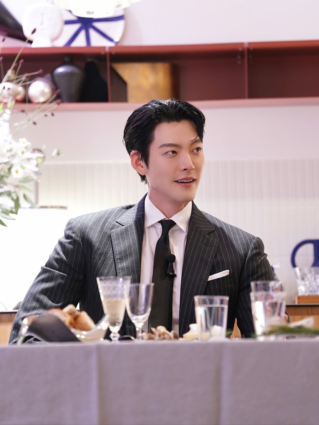 [잡담] 김우빈 제발 이런 느낌 로코 좀 | 인스티즈