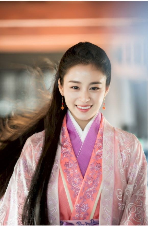 [잡담] 김태희 중드 찍을때 미텼다 | 인스티즈