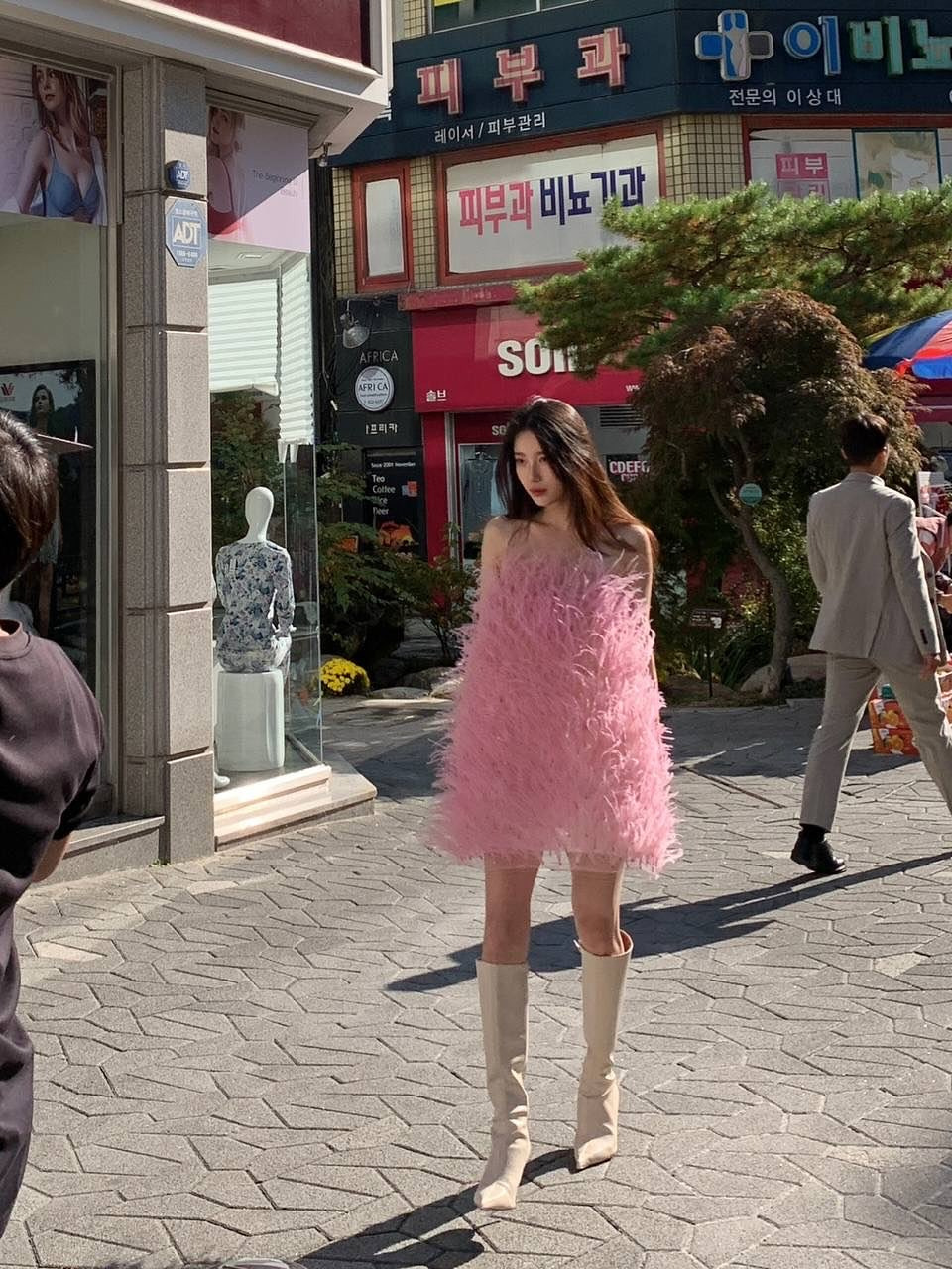 [잡담] 수지 ㄹㅇ 공주님 같다👑 | 인스티즈