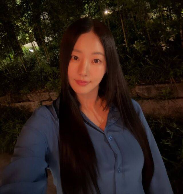 [정보/소식] "뭐가 살쪄" 김사랑, 49kg인데 또 다이어트? | 인스티즈