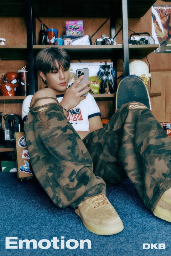 다크비(DKB) 미니 9집 'Emotion' 콘셉트 포토 'Mischief' ver | 인스티즈