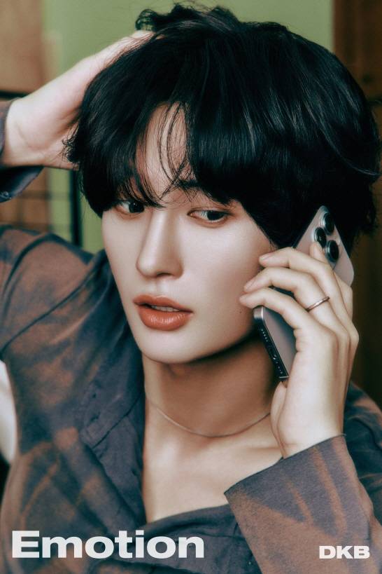 다크비(DKB) 미니 9집 'Emotion' 콘셉트 포토 'Mischief' ver | 인스티즈