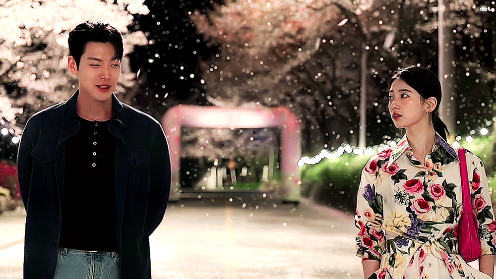 [잡담] 다지니 가영이 옷이 꽃보다 화려함 | 인스티즈