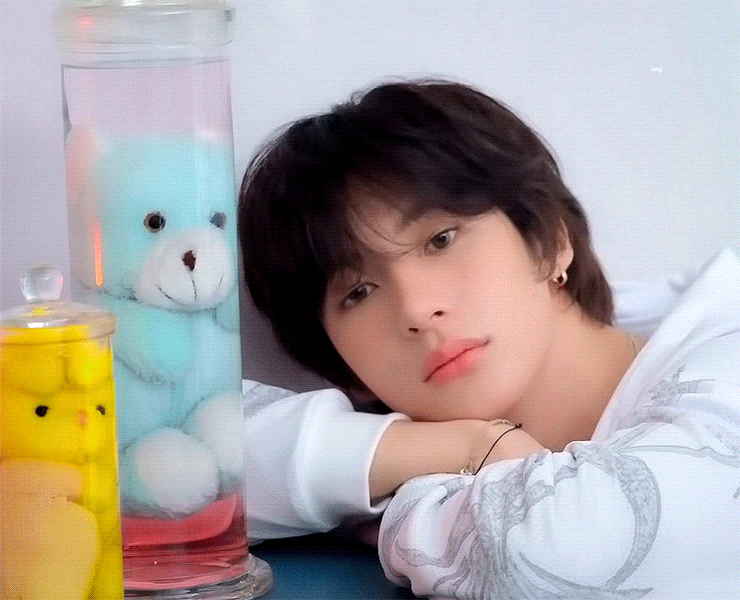 [잡담] 앤톤 시그 & 굿즈 첨이야 | 인스티즈