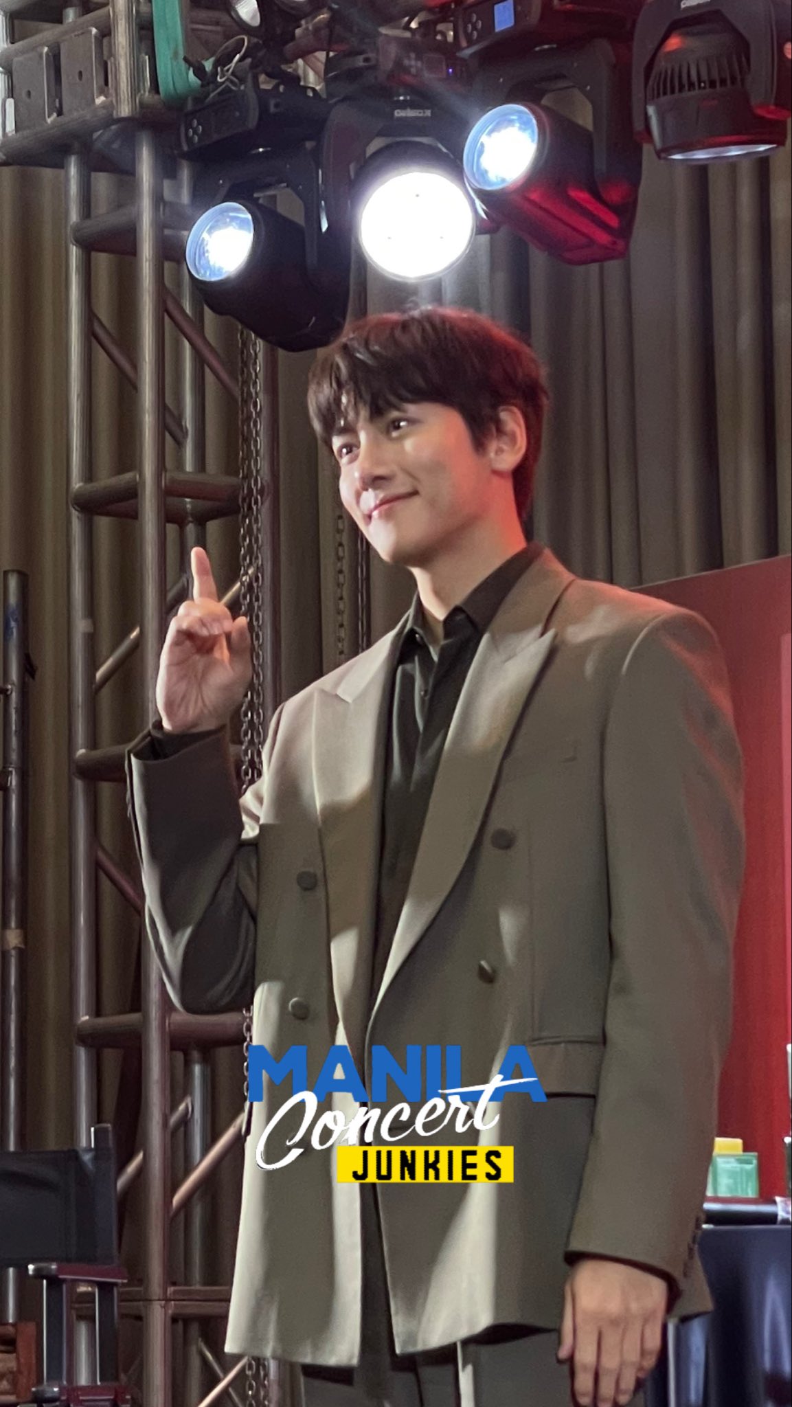 [잡담] 어제 지창욱 해외광고 기자회견에서 간만에 덮머했는데 | 인스티즈