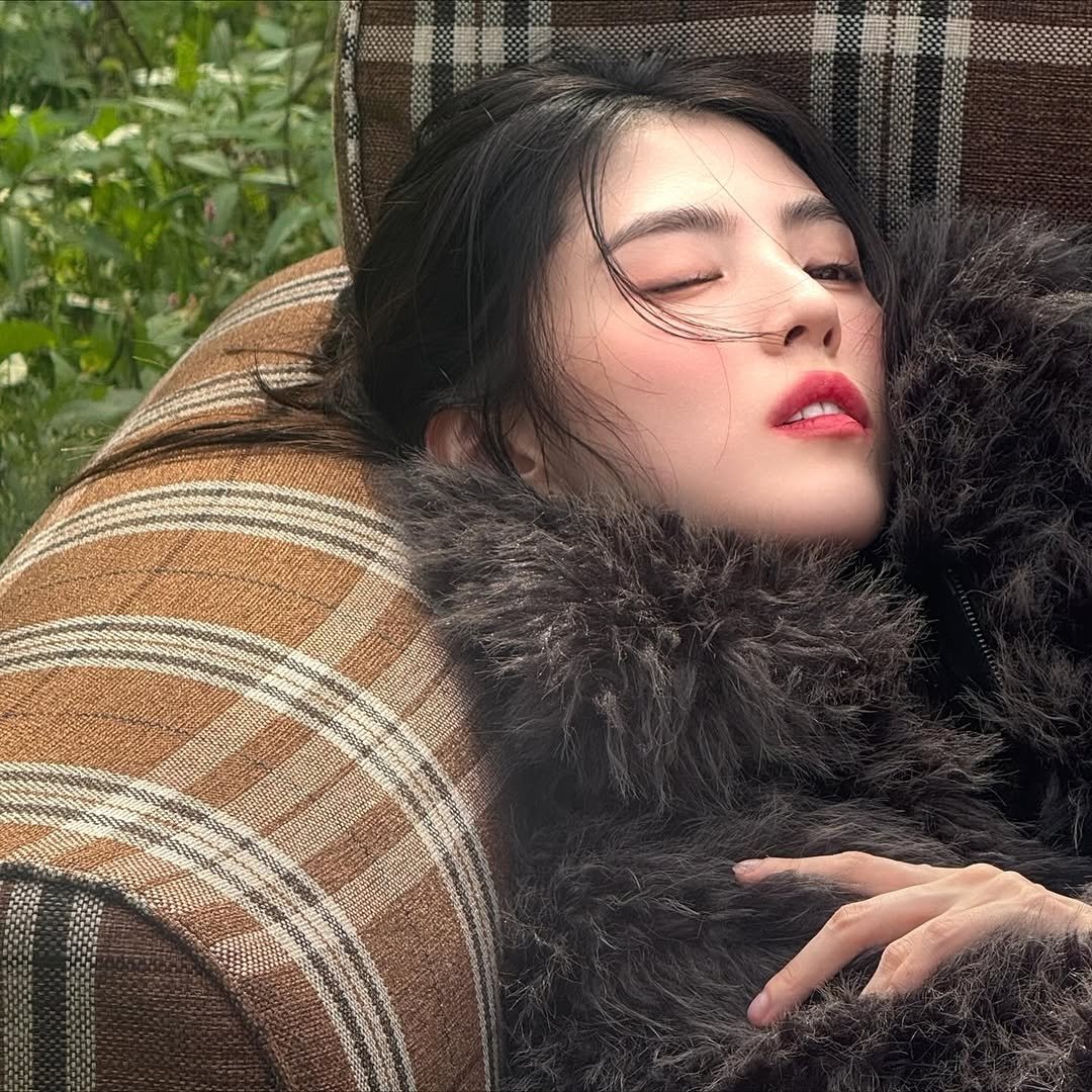 [잡담] 251020 한소희 인스타그램 업데이트 | 인스티즈