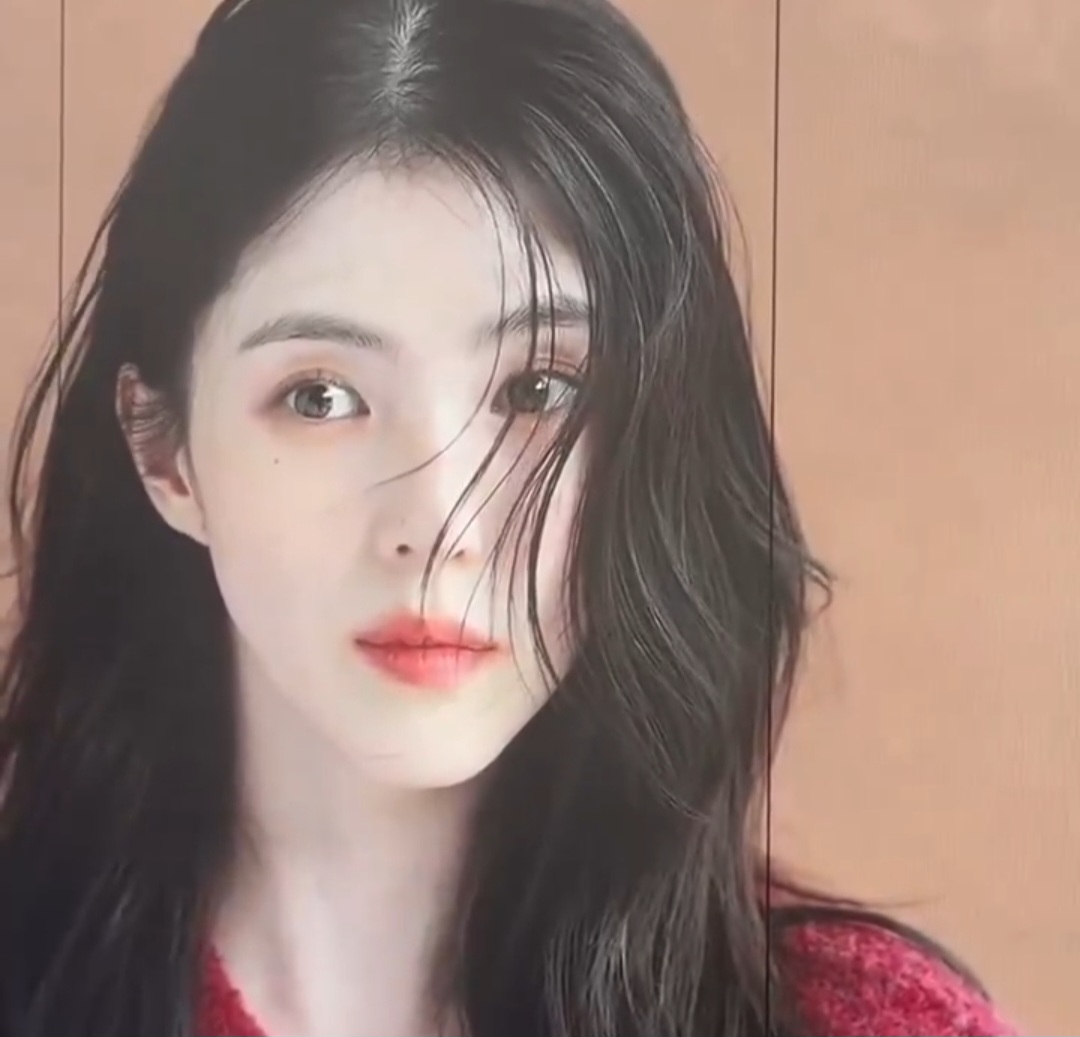 [잡담] 251020 한소희 인스타그램 업데이트 | 인스티즈