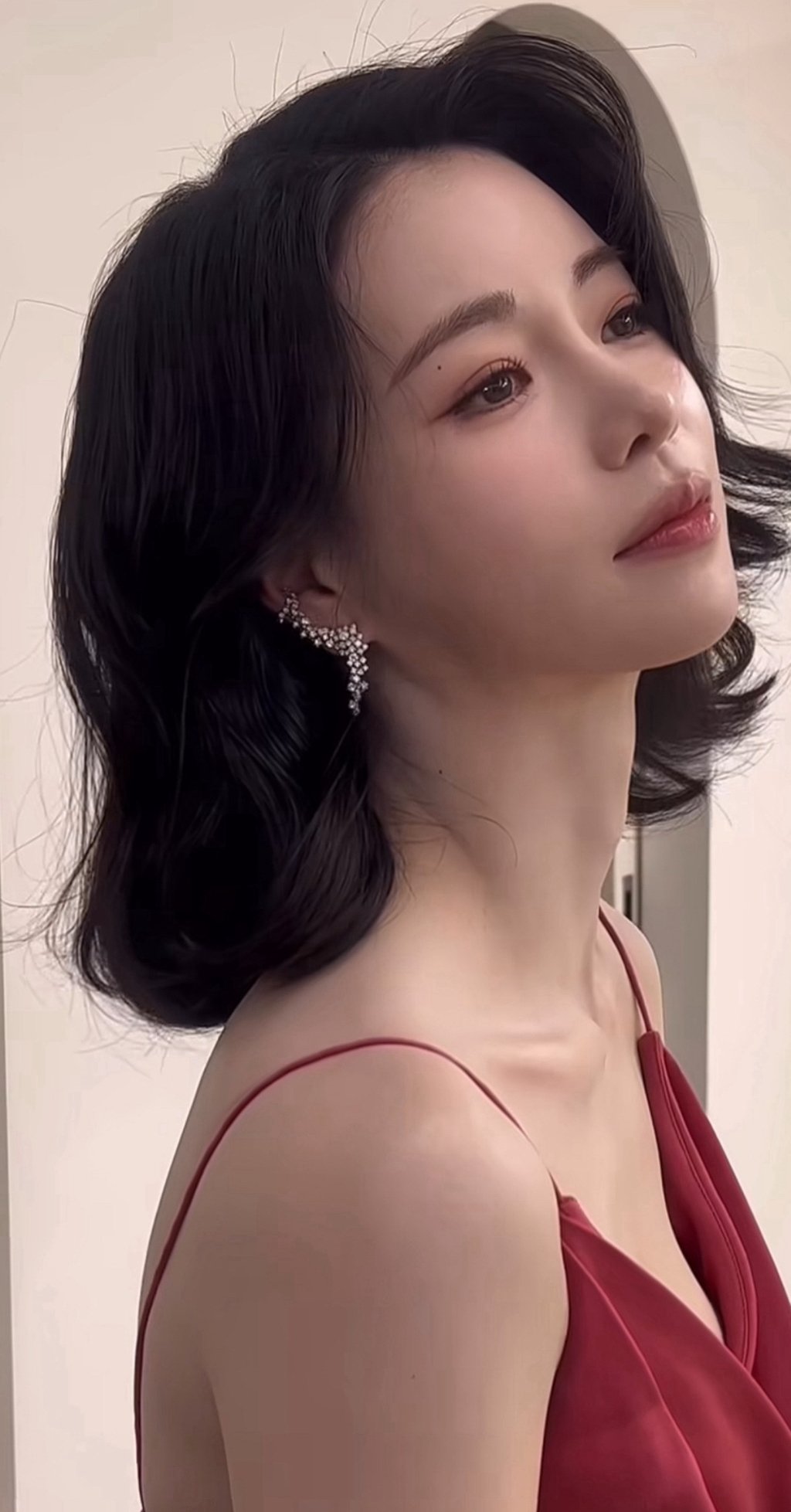 [잡담] 트위터에서 알티 터지고 있는 임지연 얼굴 감상.x | 인스티즈