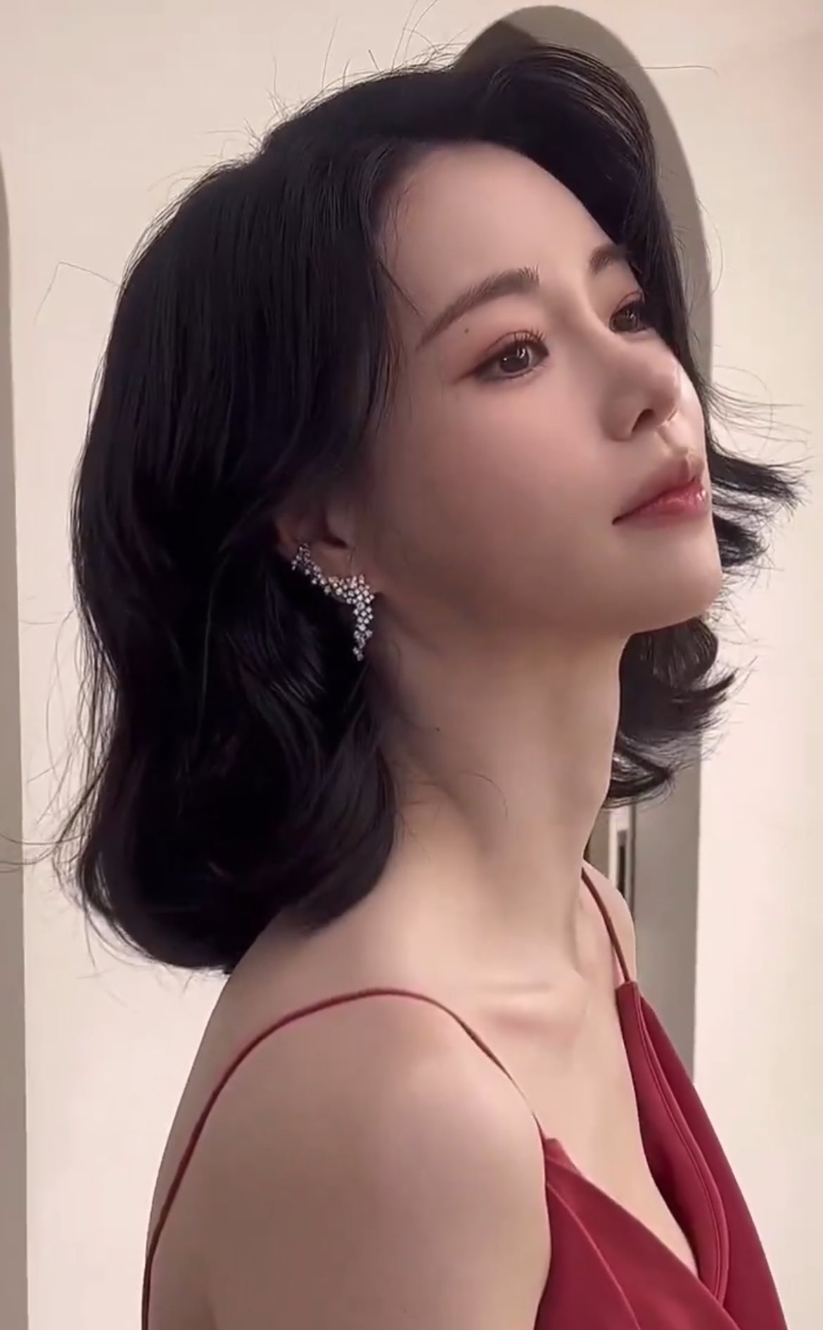 [잡담] 트위터에서 알티 터지고 있는 임지연 얼굴 감상.x | 인스티즈