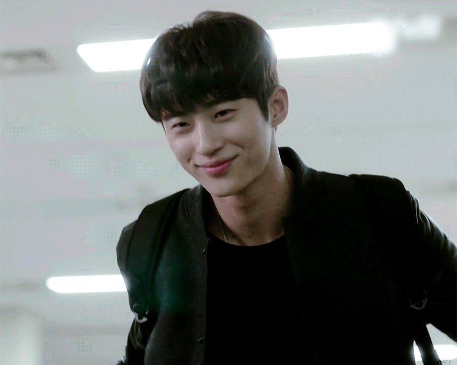 [잡담] 잠만 학교에 이런 선배 없는데....(주어 변우석) | 인스티즈