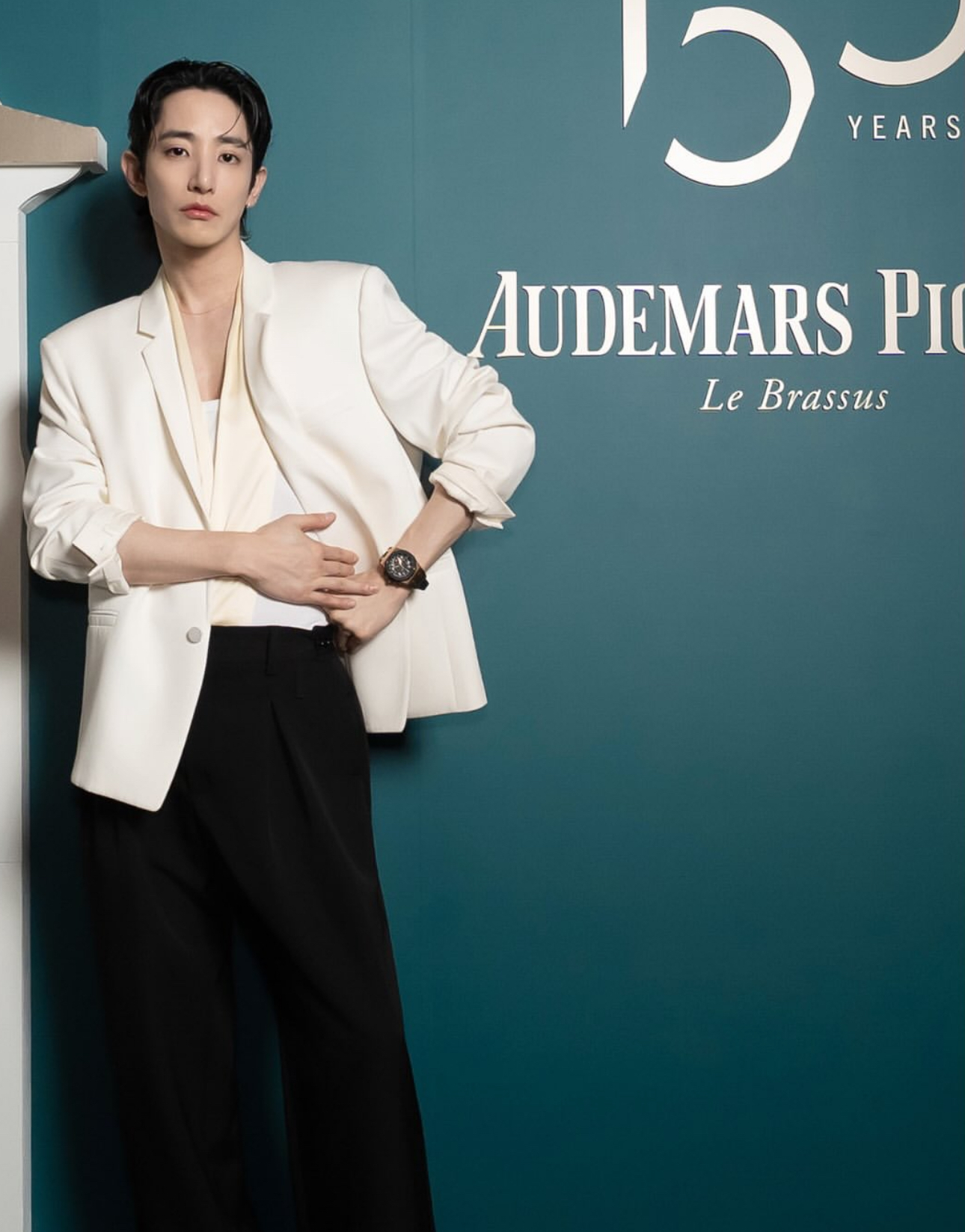 [정보/소식] 이수혁, '오데마 피게' 150주년 파티서 '독보적 아우라+존재감' 과시 | 인스티즈