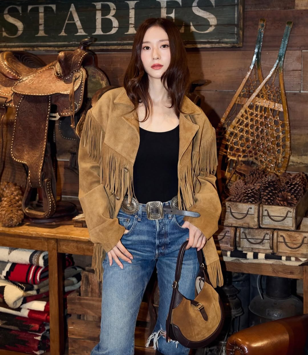 [잡담] 251101 크리스탈 인스타 🐎 🌲 🎁 | 인스티즈