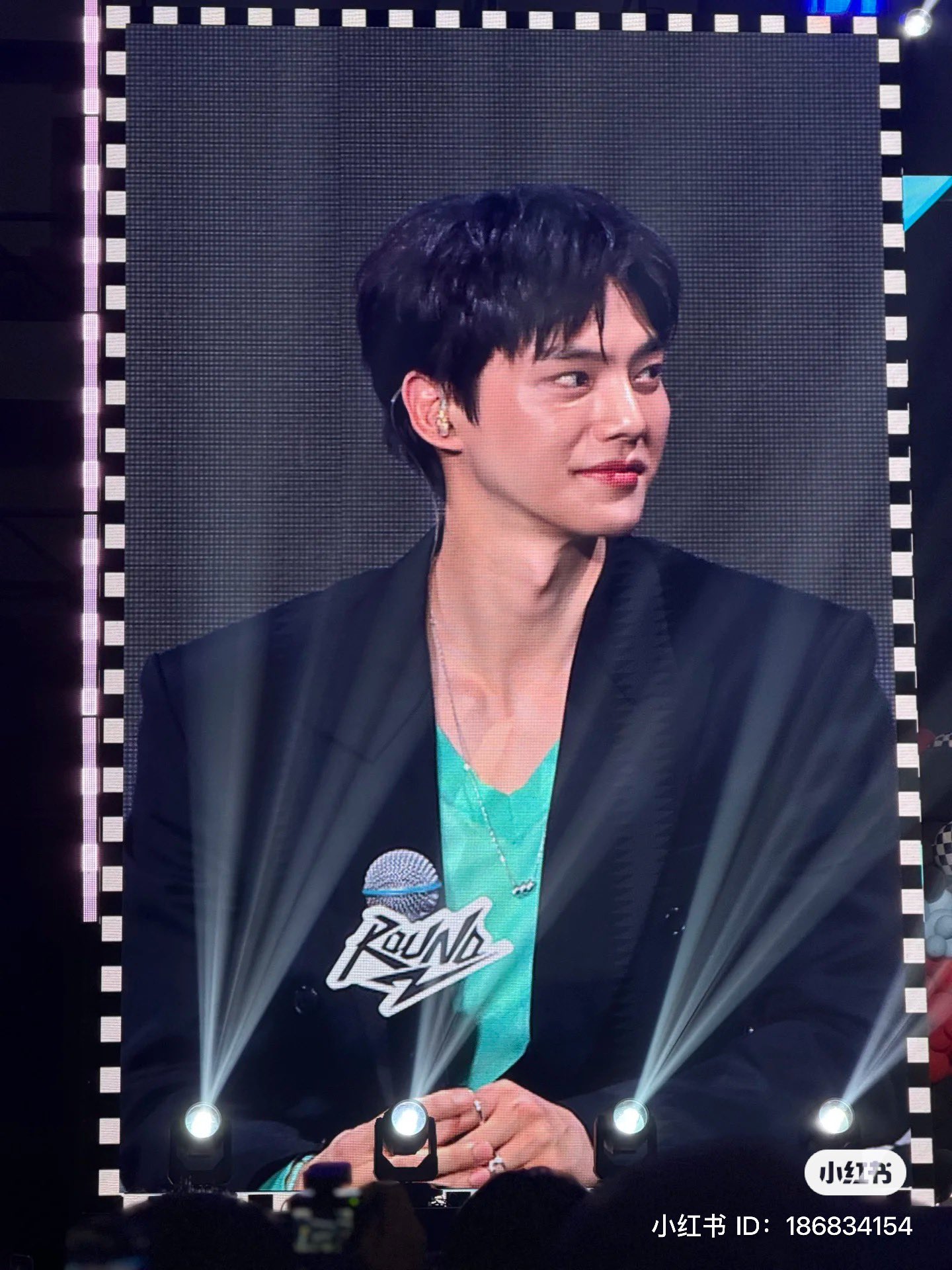 [잡담] 송강 중국팬미 얼굴인데 약간 선굵게 더 잘생겨짐 | 인스티즈