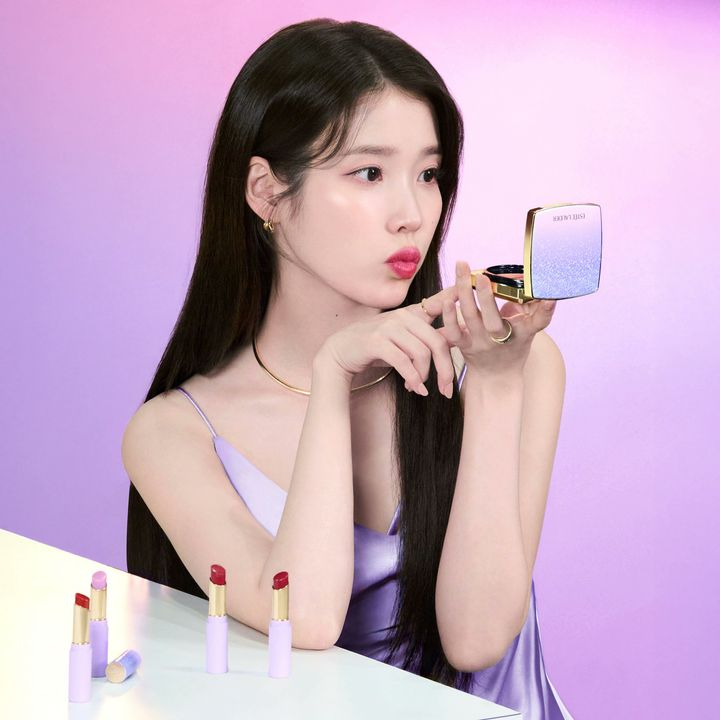 [잡담] 아이유 에스티로더 뉴짤💜 | 인스티즈