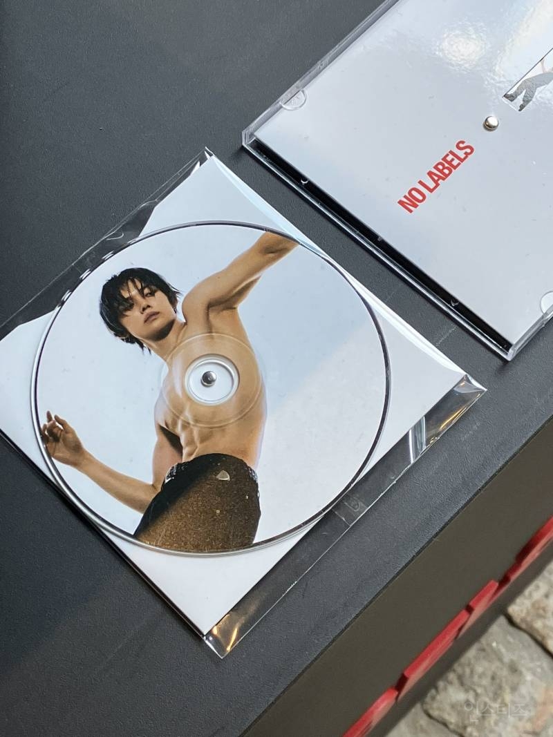 대형 전시회 같다는 연준 리스닝파티 | 인스티즈