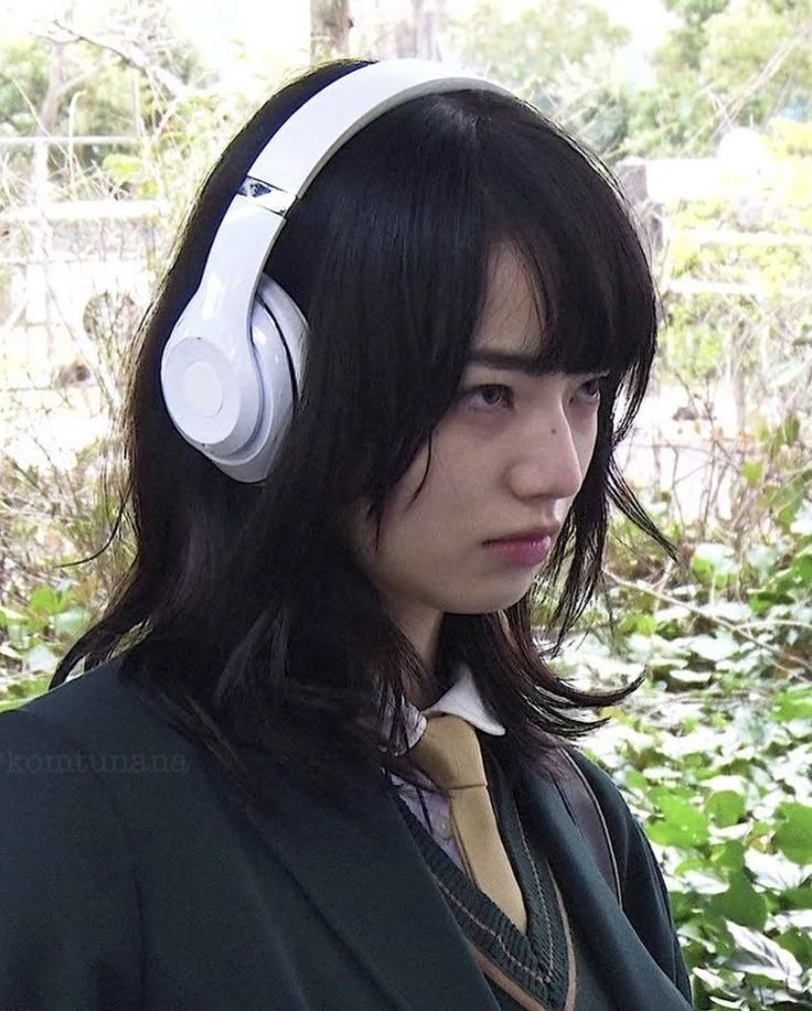 [잡담] 고마츠 나나 얼굴 진짜 신기한거 같음 | 인스티즈